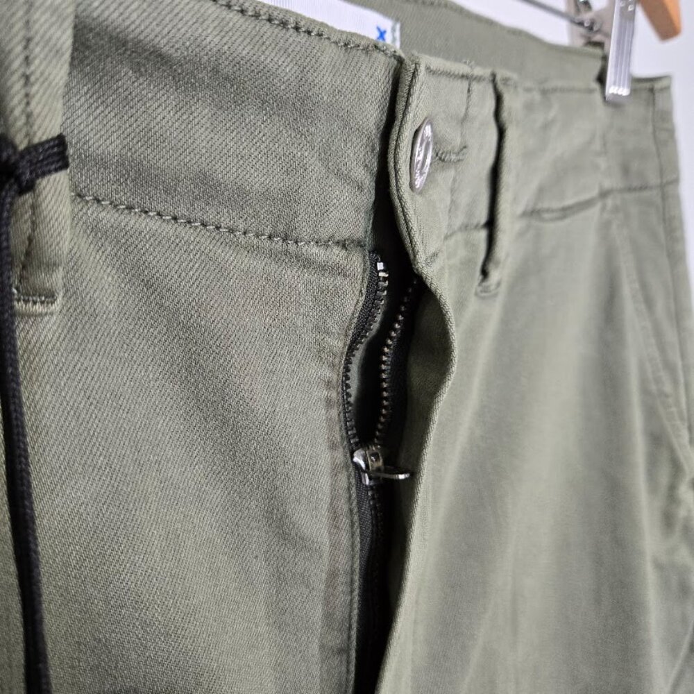 PAIGE Carly Wide Leg Cargo women's jeans in Vintage Ivy Green Size 29 NEW - Picture 5 of 11